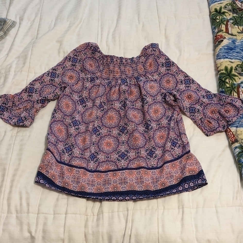 Croft & Barrow pretty smocked peasant top size Small
